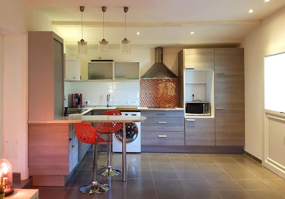 Rhea Roquebrune-sur-Argens